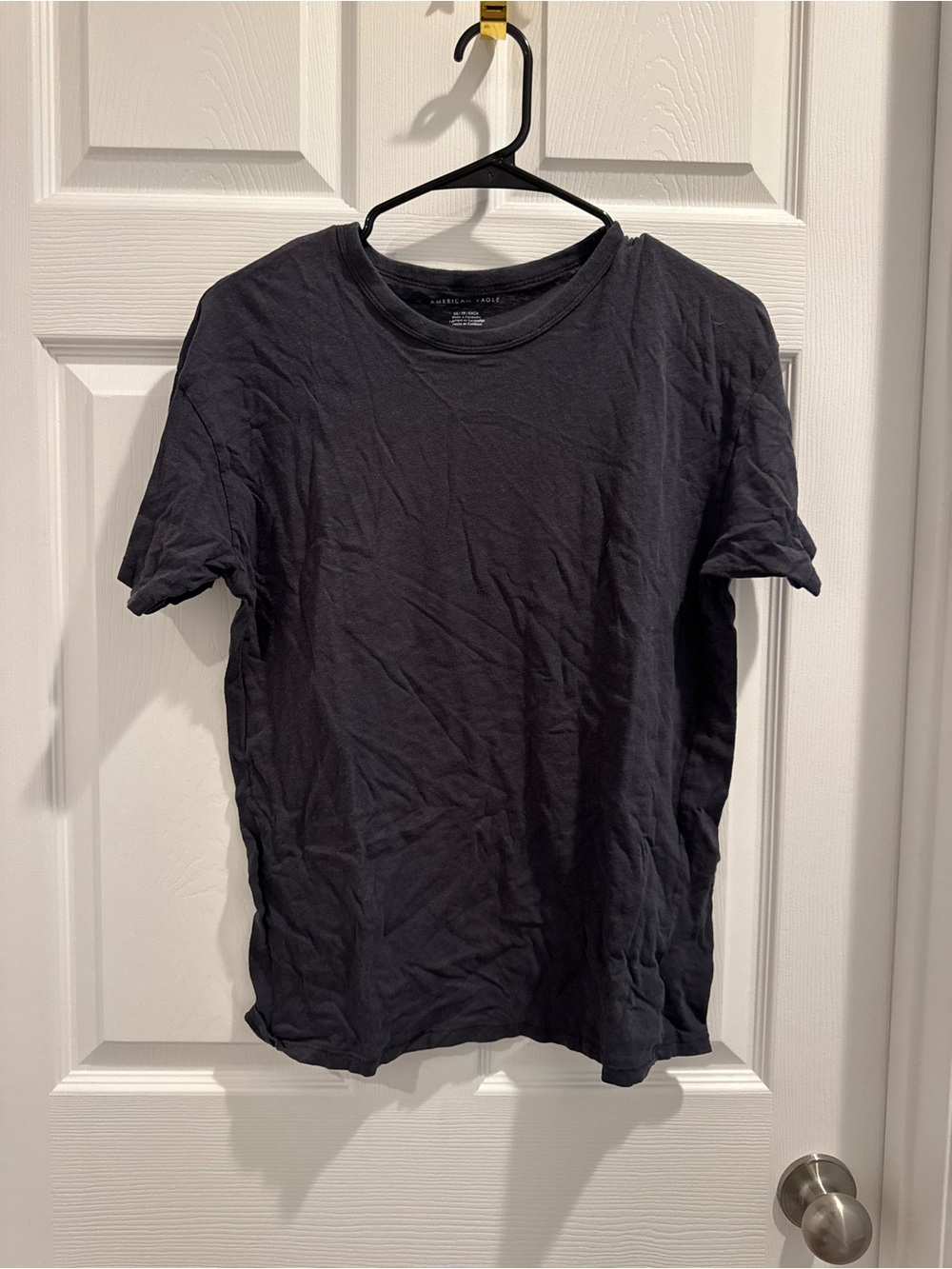 American Eagle Outfitters Black Short Sleeve Crewneck Tee